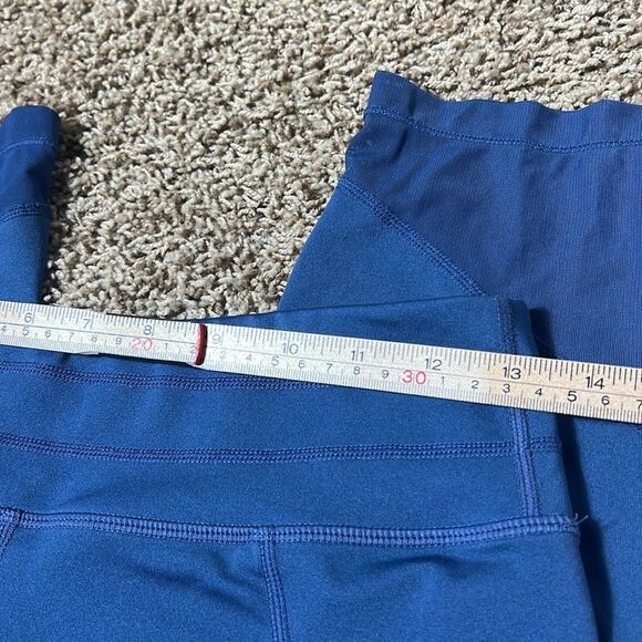 Athleta Mesh Sonar Capri Blue Athletic Crop Leggings Size Small - Picture 7 of 10